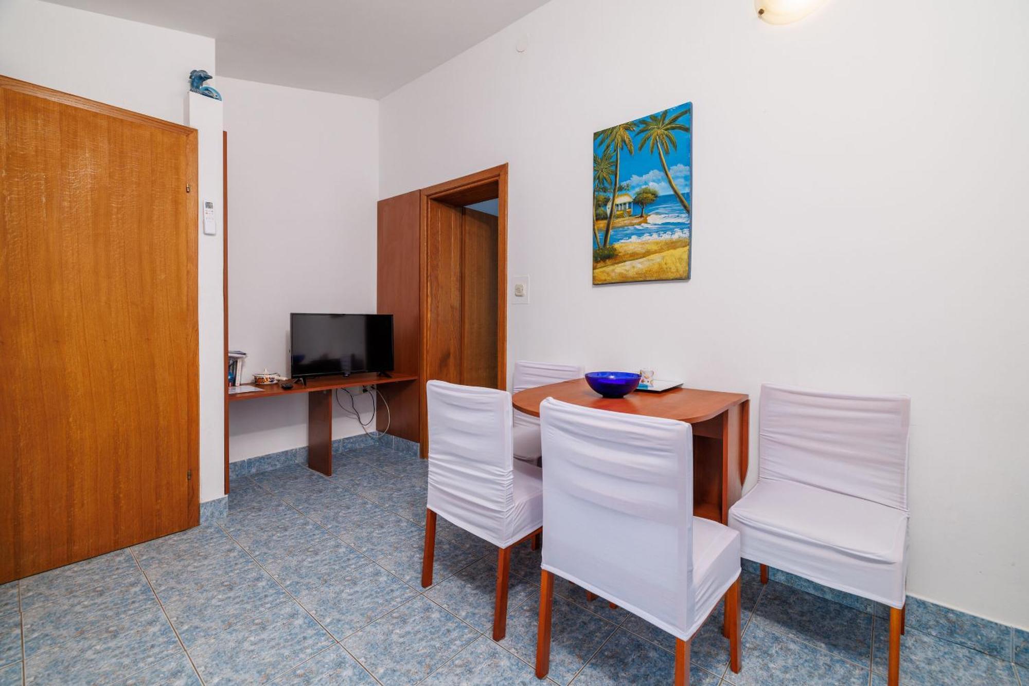 Apartments Mirela Karlobag Exterior foto